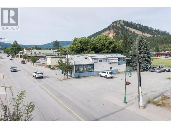 Lumby, BC V0E2G0,2037 Shuswap Avenue