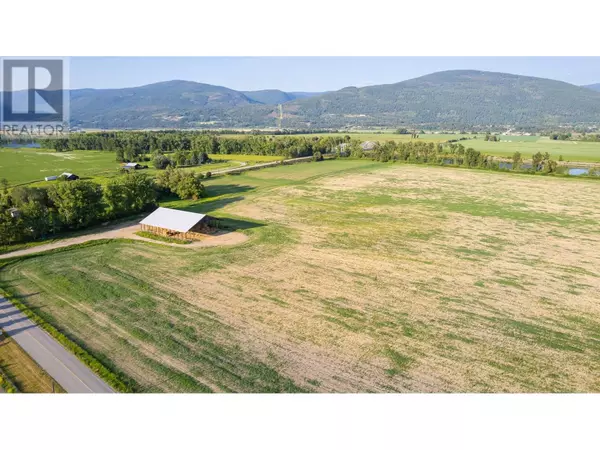 Creston, BC V0B1G8,1680 NICKS ISLAND  N Road