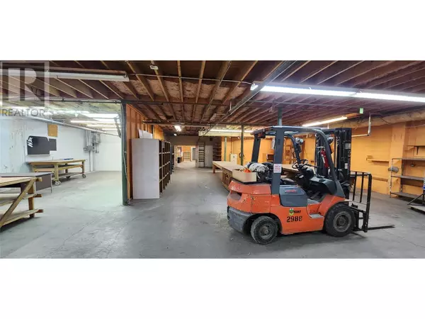 310 CO-OP AVE #102, Oliver, BC V0H1T0