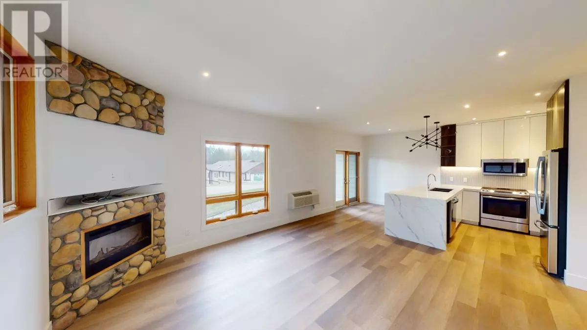 Radium Hot Springs, BC V0A1M0,7291 Prospector AVE #601