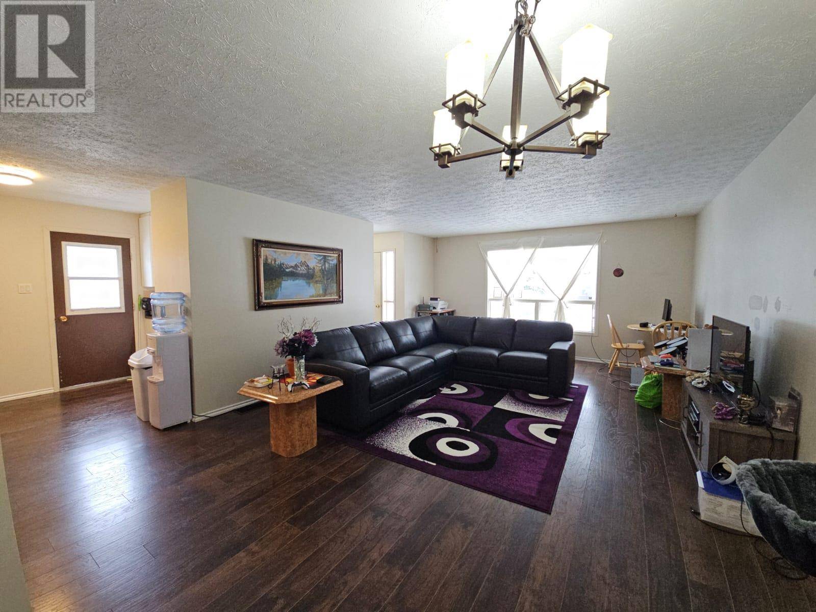 Tumbler Ridge, BC V0C2W0,155 SPIEKER Avenue