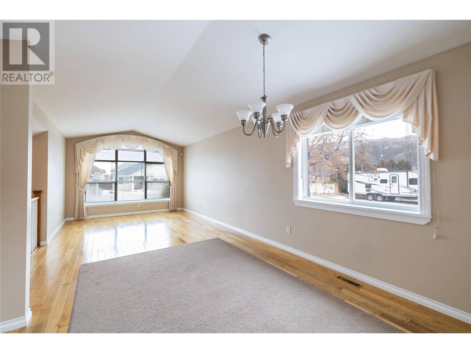 Kamloops, BC V2B5Y5,1129 CRESTLINE Street