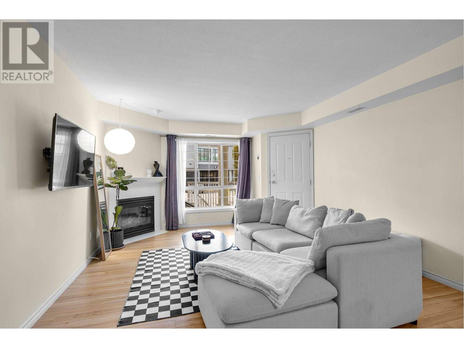 2350 Stillingfleet RD #114, Kelowna, BC V1W3X9
