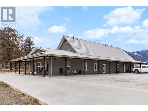 Cawston, BC V0X1C2,2338 HWY 3