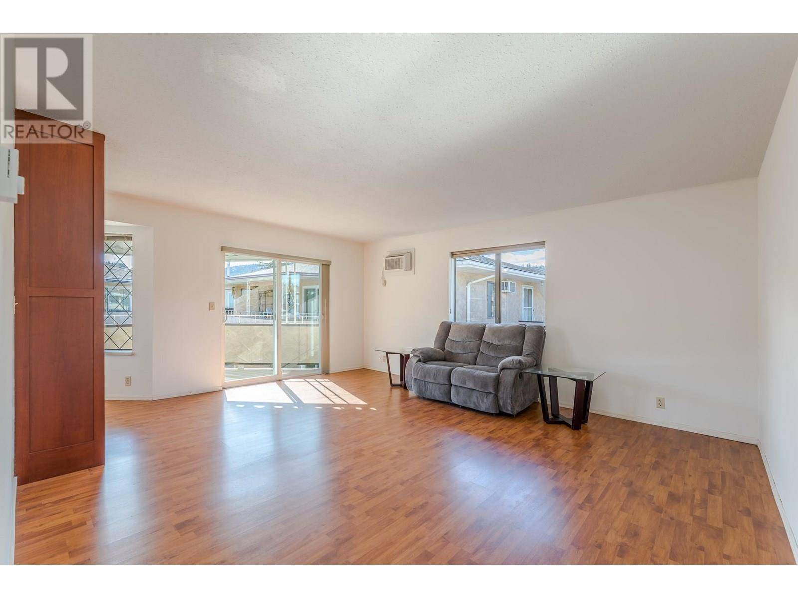 Summerland, BC V0H1Z5,13620 Victoria RD North #5