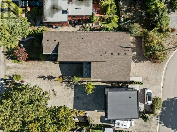 Salmon Arm, BC V1E1L1,740 4 Avenue SE