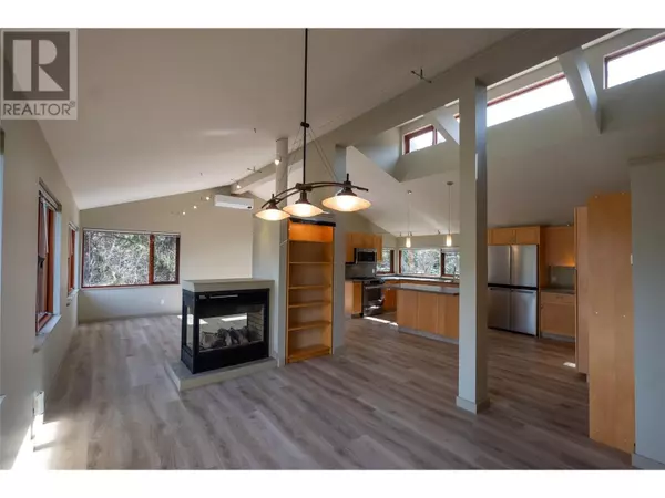706 West Gore Street, Nelson, BC V1L7B9