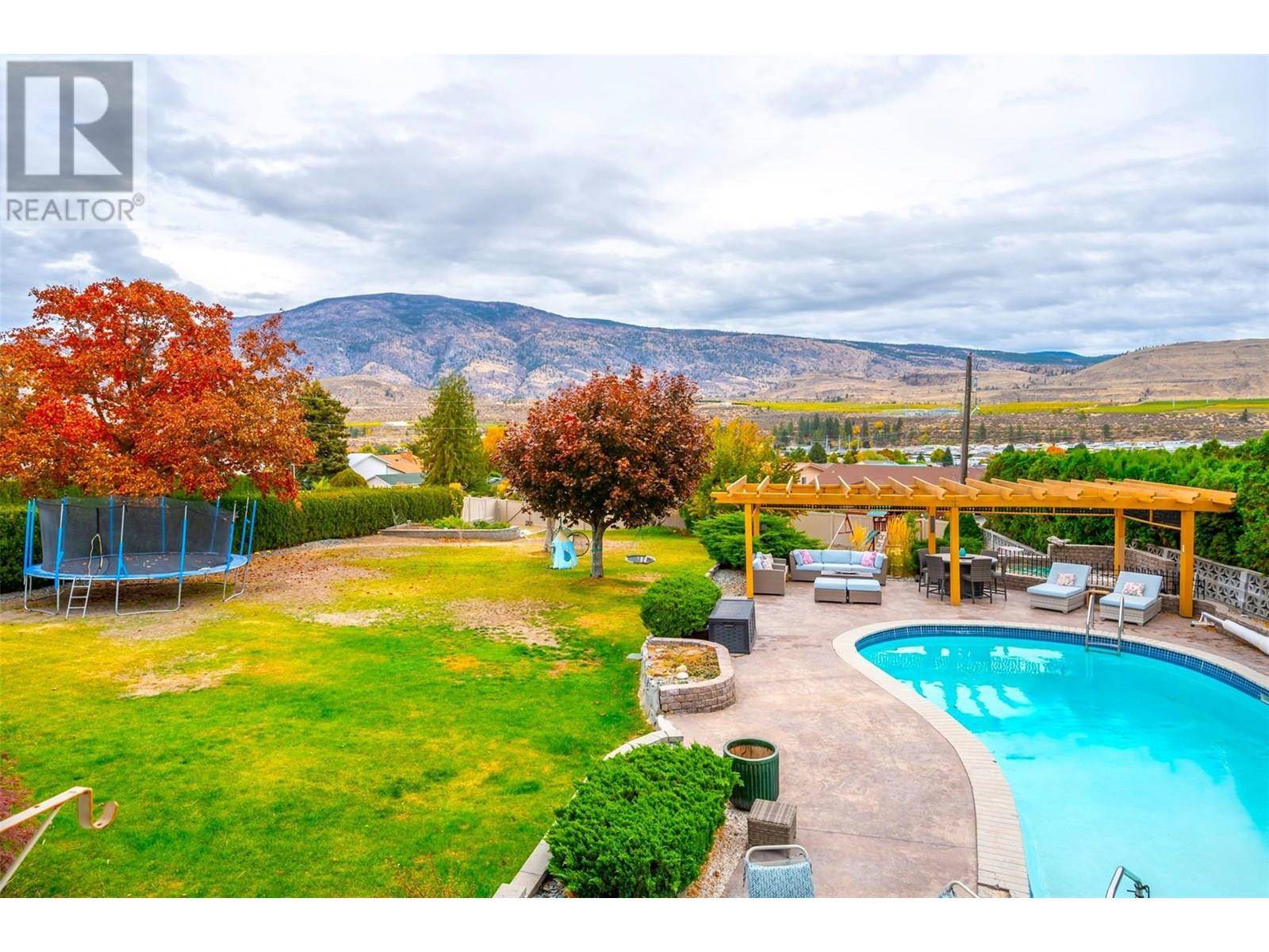 6521 BELLEVUE Drive, Oliver, BC V0H1T4