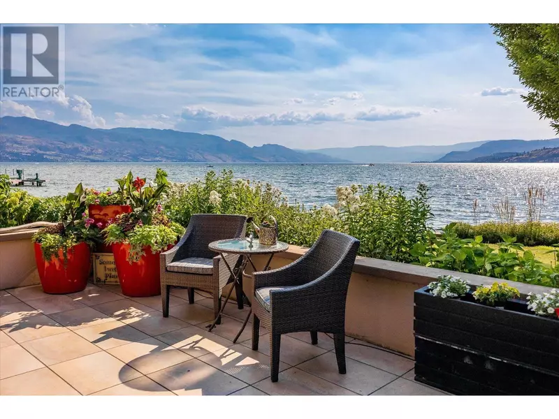 3300 Watt RD #12, Kelowna, BC V1W3C8