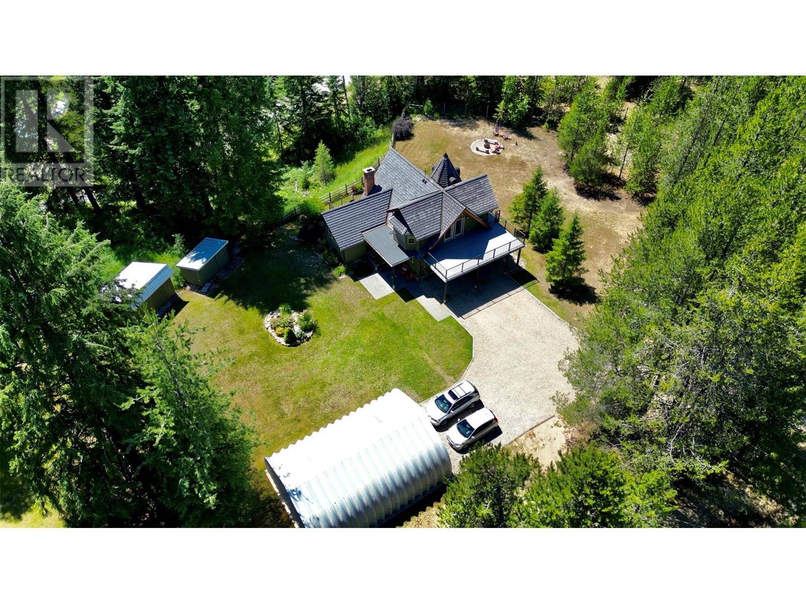 Krestova, BC V0G1H2,3306 Krestova Road