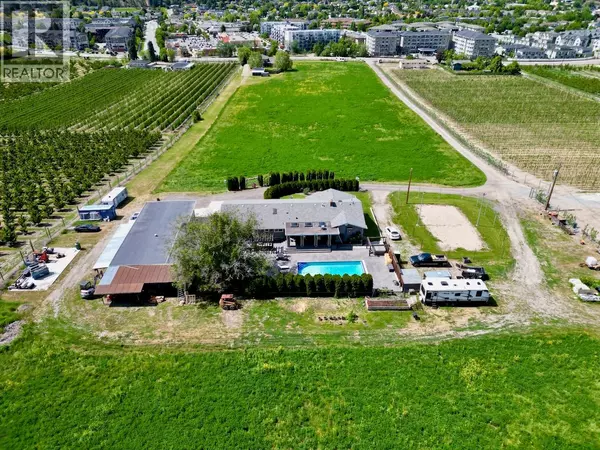 371 Valley RD #1-3, Kelowna, BC V1V2E5