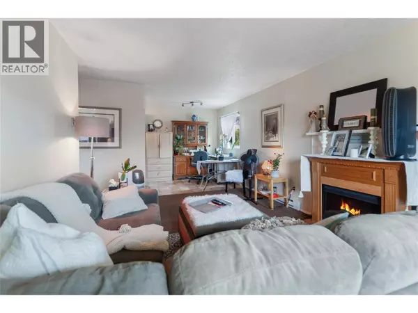 Penticton, BC V2A7J6,130 Skaha PL #205