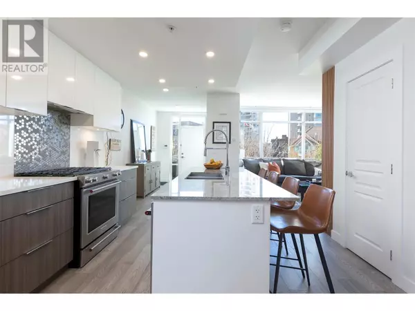 Kelowna, BC V1Y0G2,1151 Sunset DR #TH103