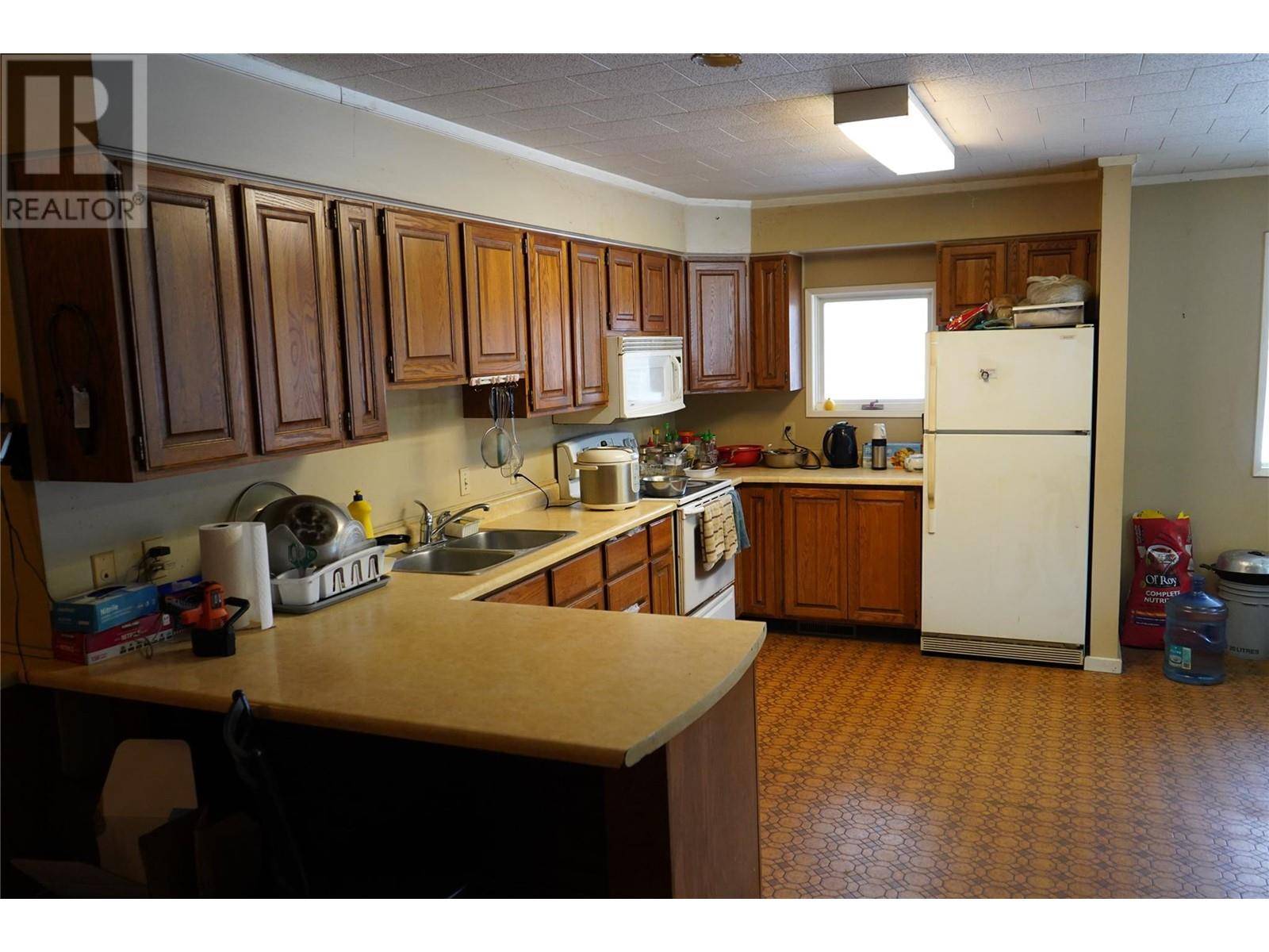Clinton, BC V0K1K0,6805 CARIBOO  97 Highway
