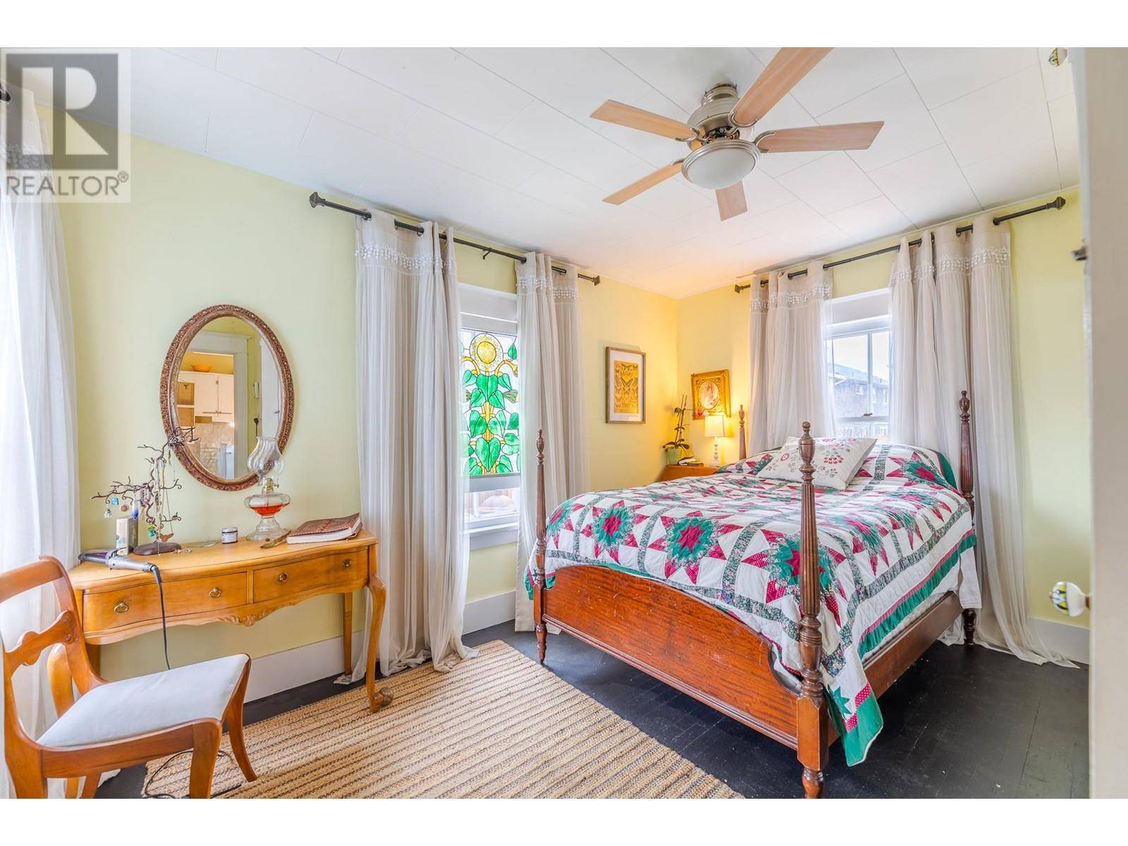 Penticton, BC V2A1K4,413 Westminster Avenue W