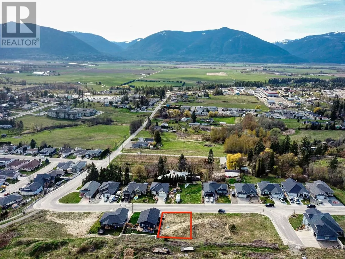 Creston, BC V0B1G6,1126 12TH Avenue N