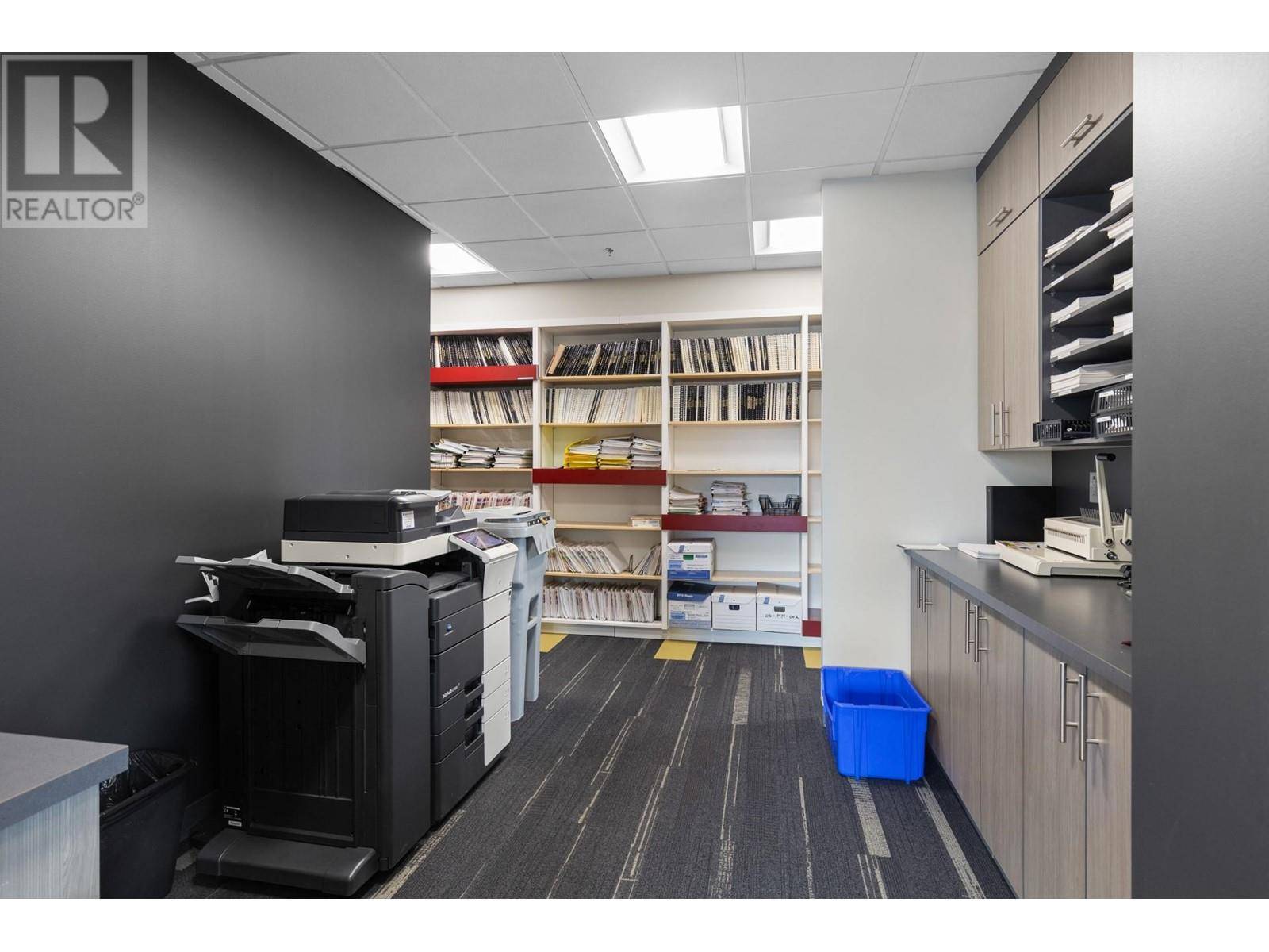 Kelowna, BC V1Y5A8,590 McKay AVE #3rd FL