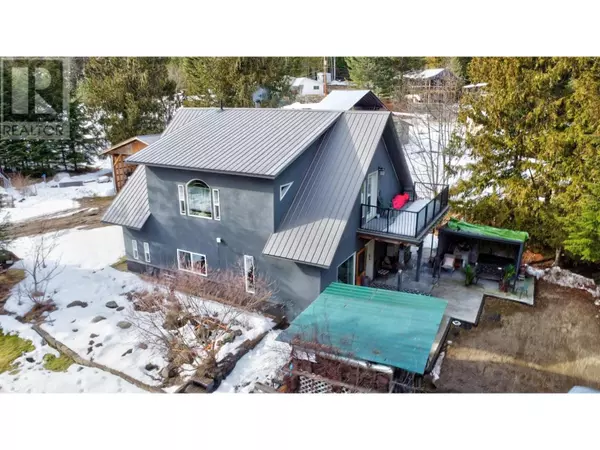 8872 Slocan West Road, Slocan, BC V0G2C0