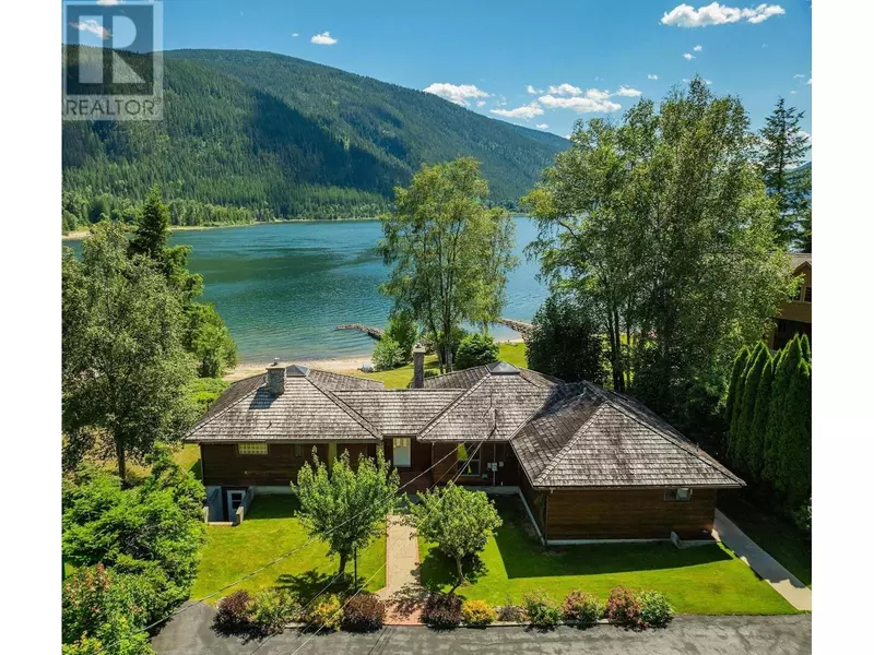 3918 MACGREGOR WEST Road, Nelson, BC V1L6M8