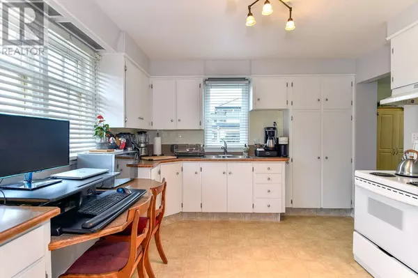 Kelowna, BC V1Y5T3,795 Elliot Avenue