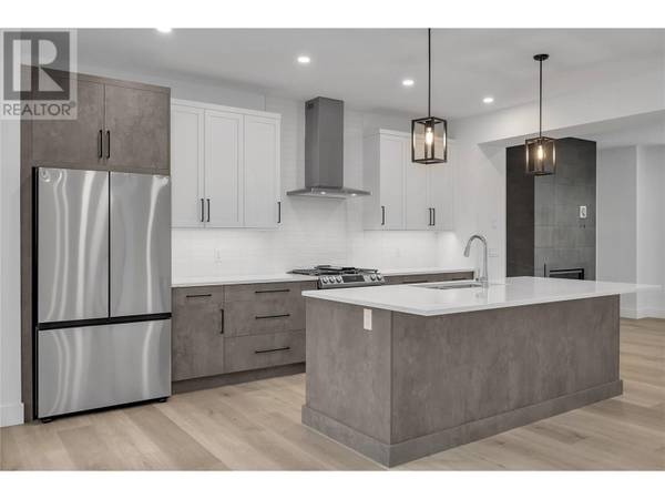 2835 Canyon Crest DR #13, West Kelowna, BC V4T0G8