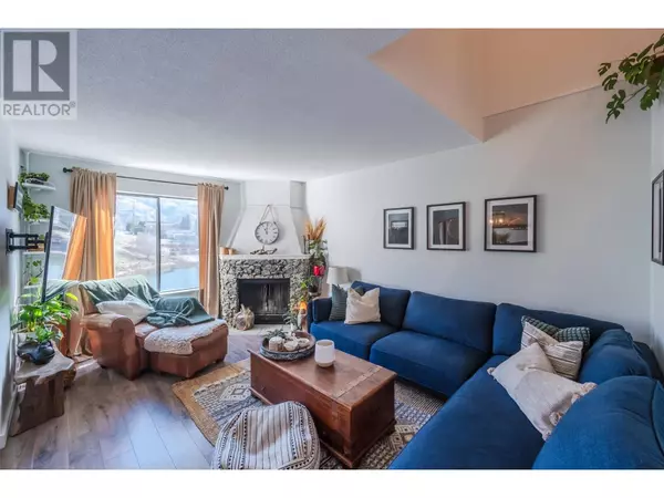 Osoyoos, BC V0H1V2,8043 VEDETTE DR #1A