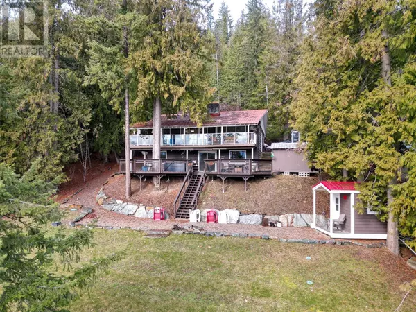 Anglemont, BC V0E1M8,7796 Columbia Drive