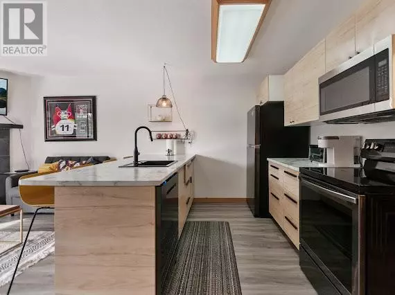 Penticton, BC V0X1K0,1191 APEX MOUNTAIN RD #6 (101)