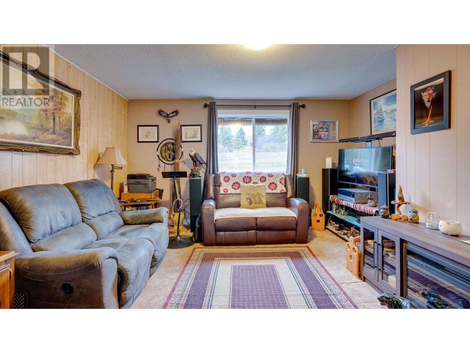 Salmon Arm, BC V1E1Y6,4600 50 Street NE