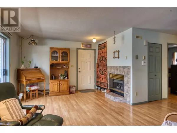 Penticton, BC V2A1G1,1076 Dynes AVE #103