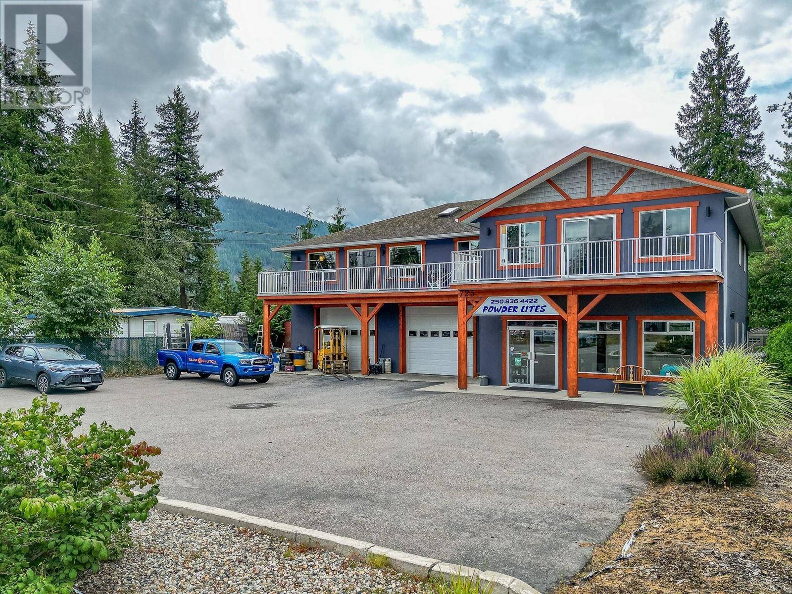 Sicamous, BC V0E2V0,725 Trans Canada Frontage Road