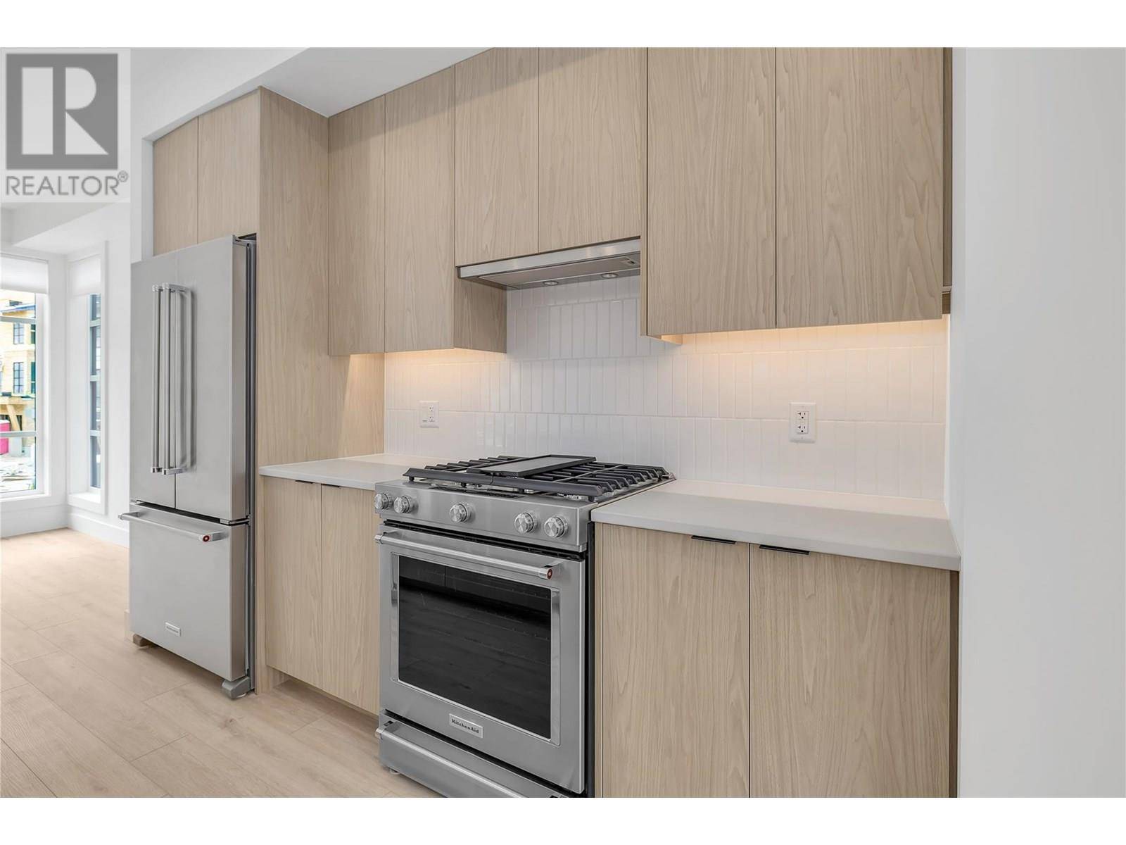 Kelowna, BC V1V3B8,1455 Cara Glen CT #128
