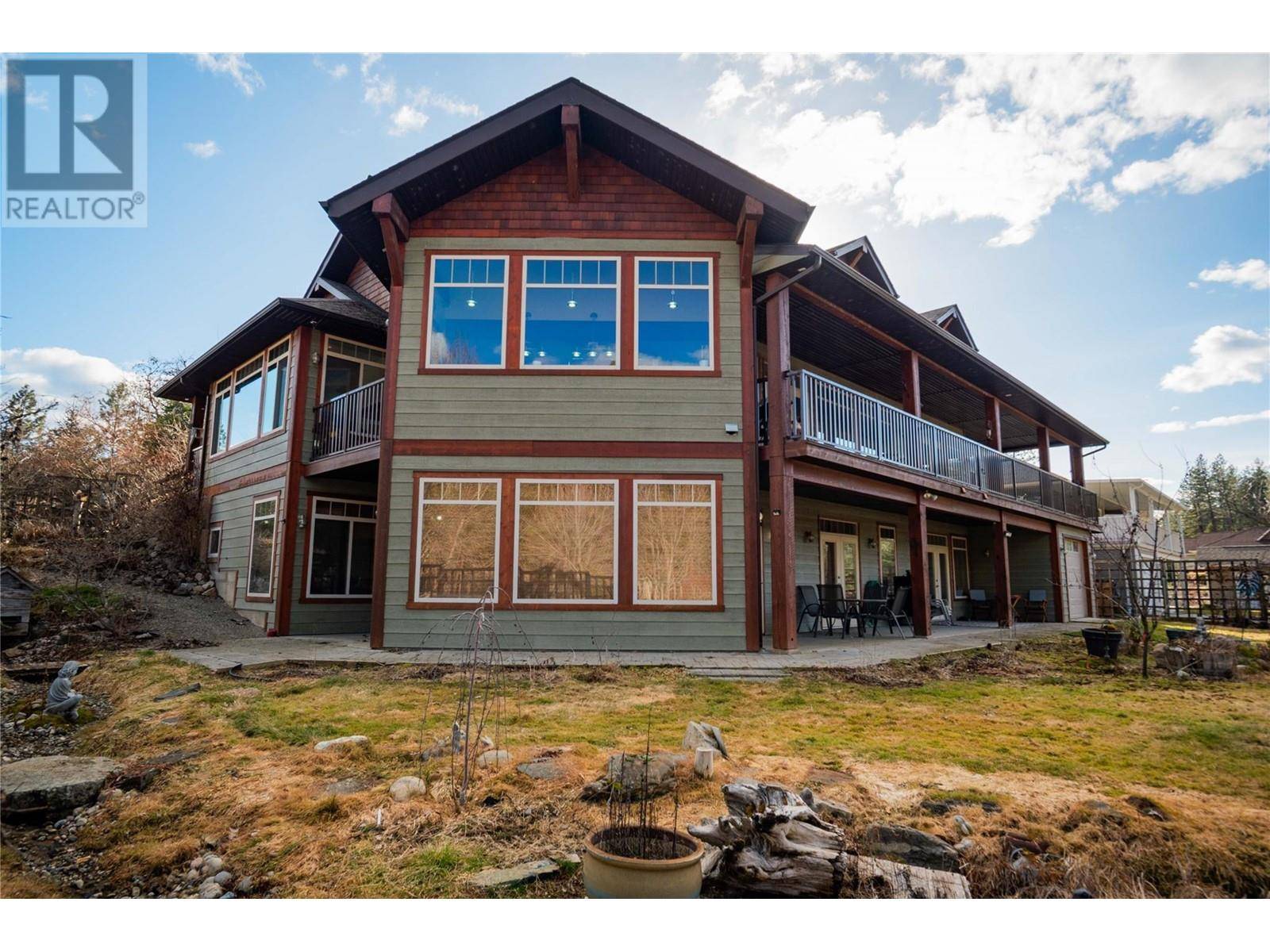 Christina Lake, BC V0H1E0,250 1ST Avenue