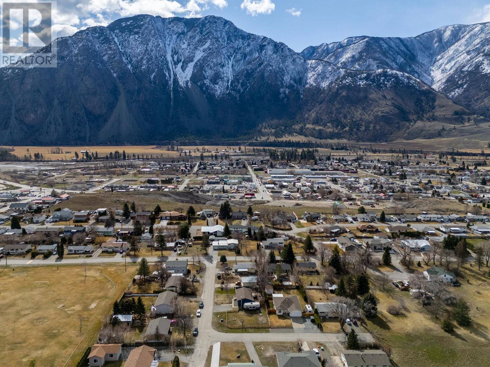 Keremeos, BC V0X1N2,101 Richter Street