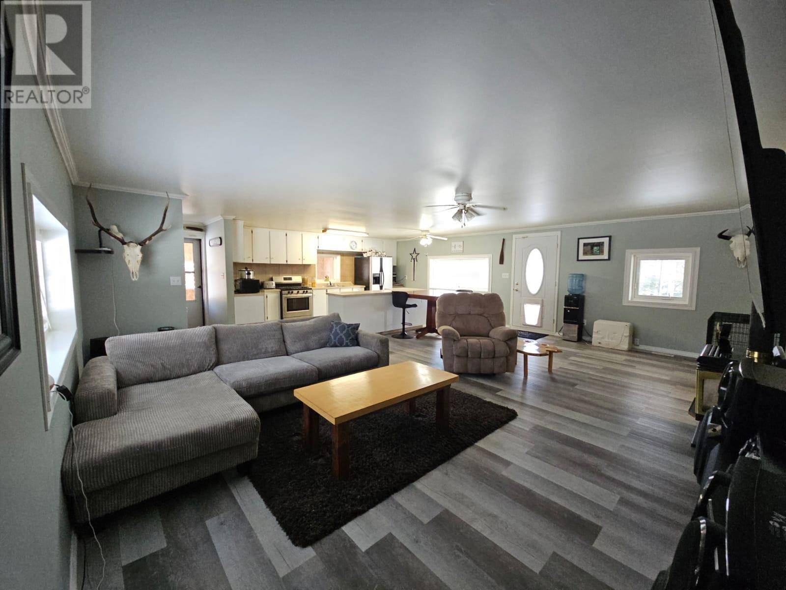 Chetwynd, BC V0C1J0,6016 Westall Sub