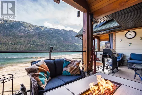Castlegar, BC V1N0A1,5570 Broadwater RD #315