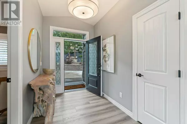 Peachland, BC V0H1X2,3949 Desert Pines Avenue
