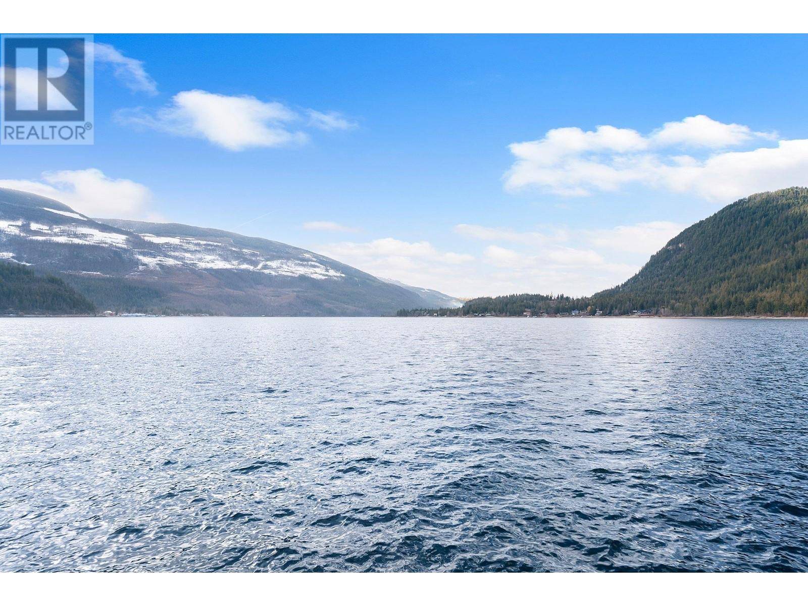 Sicamous, BC V0E2V1,213 White Pine CRES #231