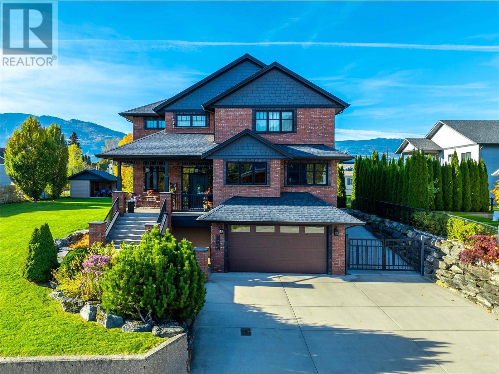 Revelstoke, BC V0E2S0,905 Edward Street