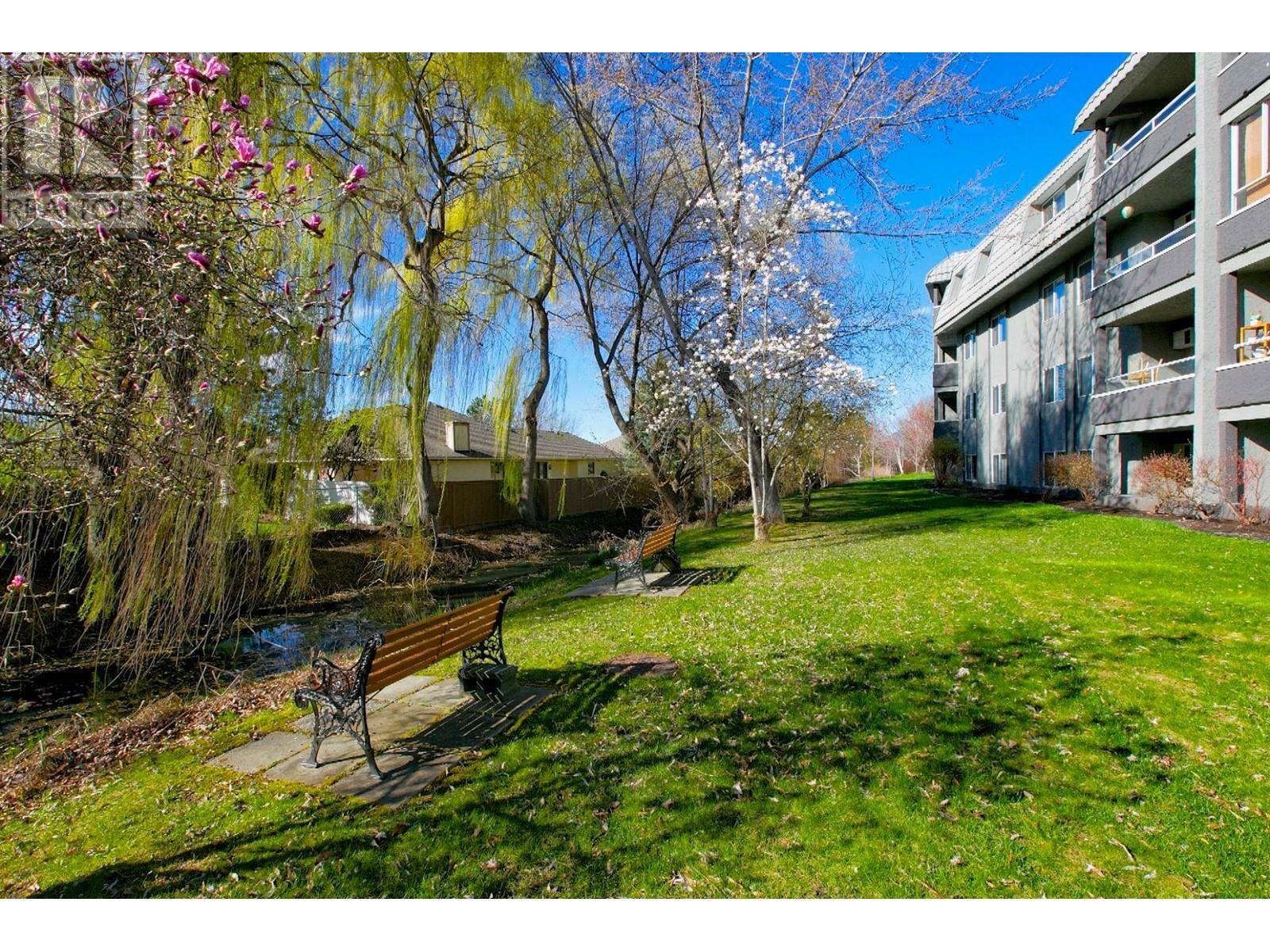 Kelowna, BC V1W3W2,3175 De Montreuil CT #202