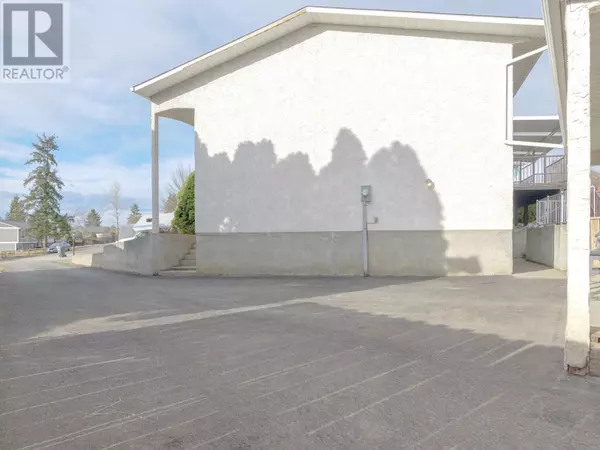 Vernon, BC V1B3R1,5715 Richards Crescent