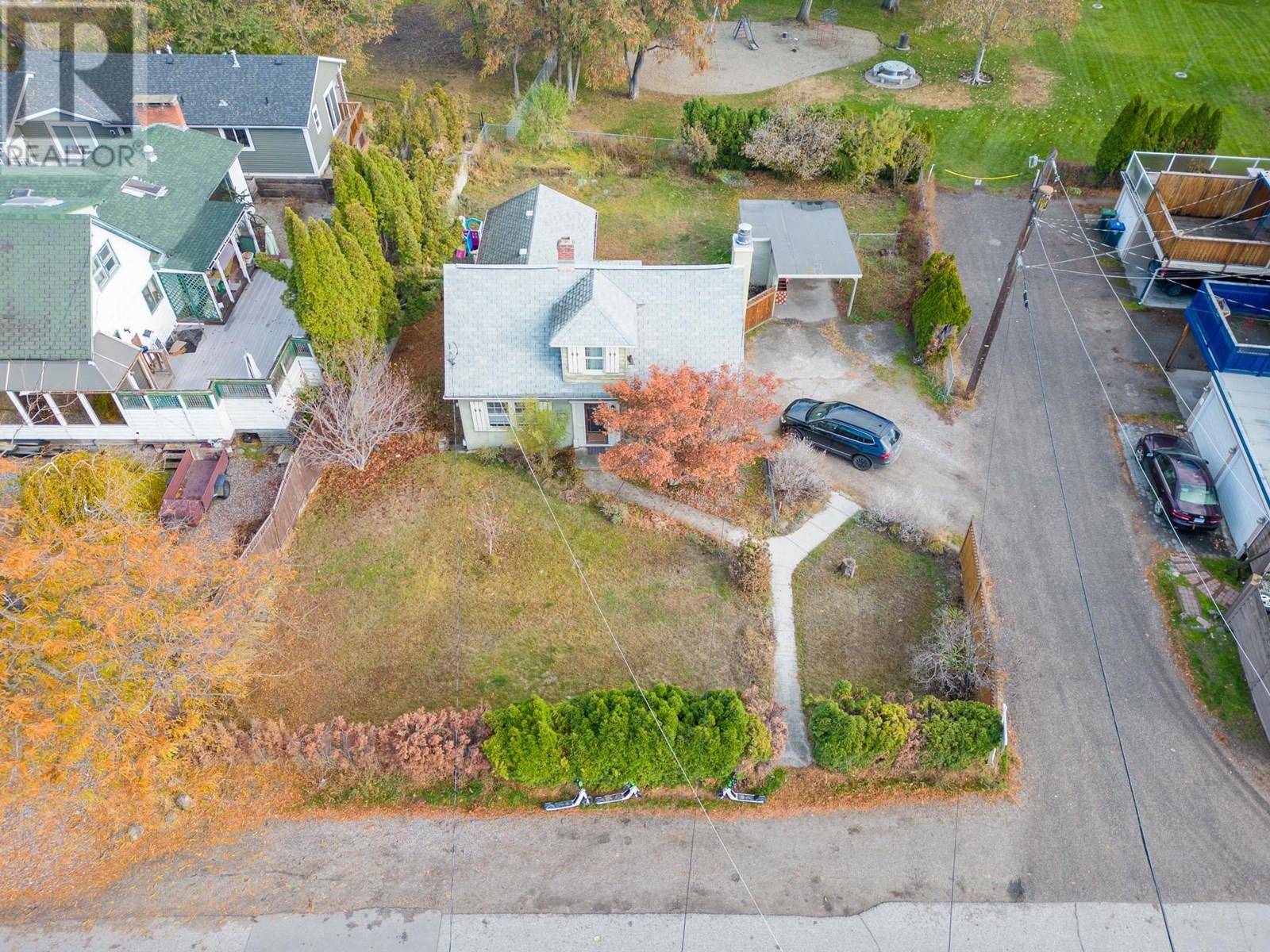 Kelowna, BC V1Y3W3,1485 Highland Drive S