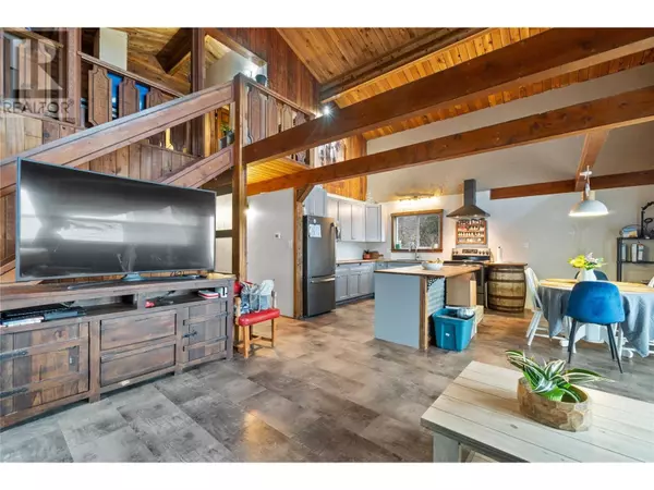 Tappen, BC V0E2X2,1348 Vella Road