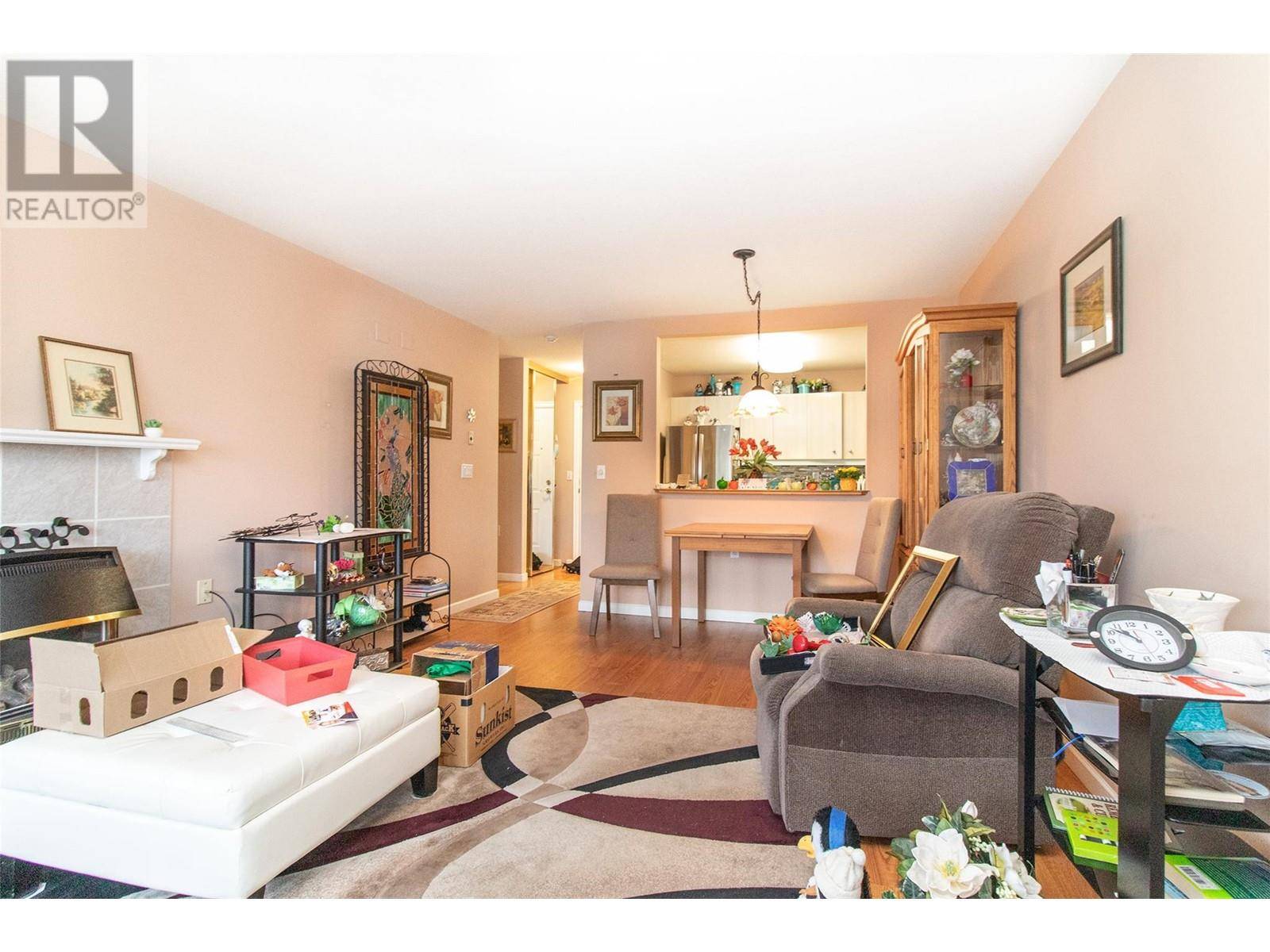 Kelowna, BC V1W3J4,3157 Casorso RD #319