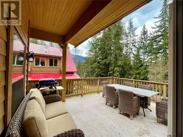 Nakusp, BC V0G1R1,424 Bayview Road
