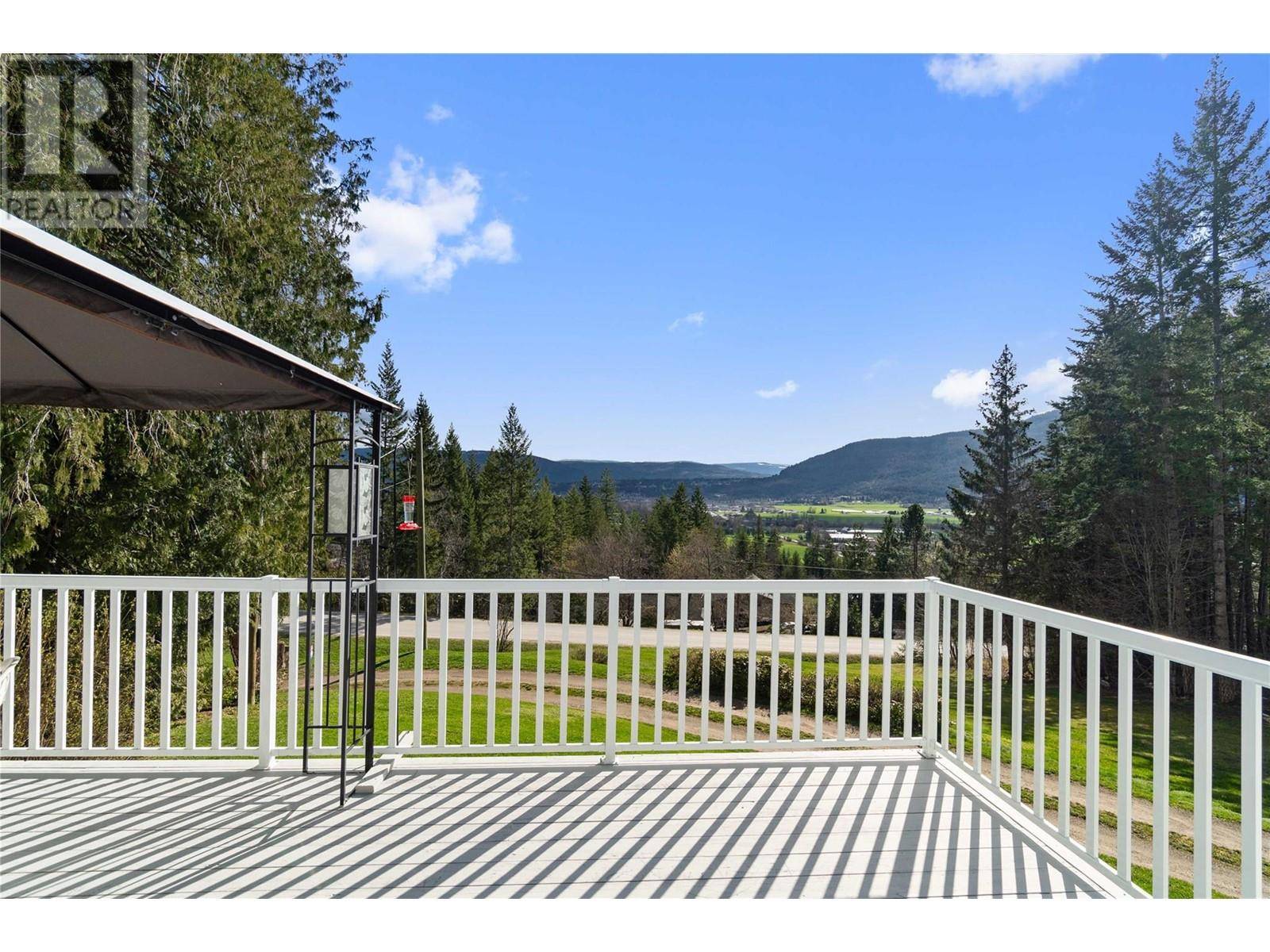 Salmon Arm, BC V1E3B4,701 Christison Road SW