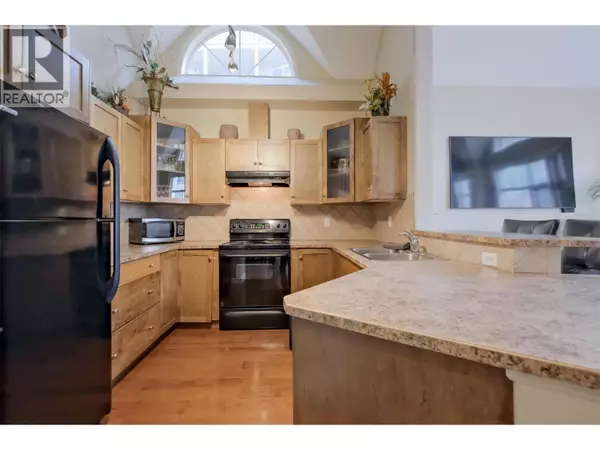 Kelowna, BC V1Y9W7,1128 Sunset DR #101