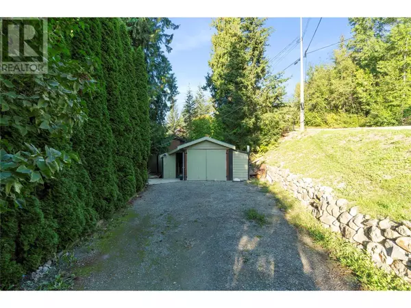 Lee Creek, BC V0E1M4,1243 Lee Creek Drive