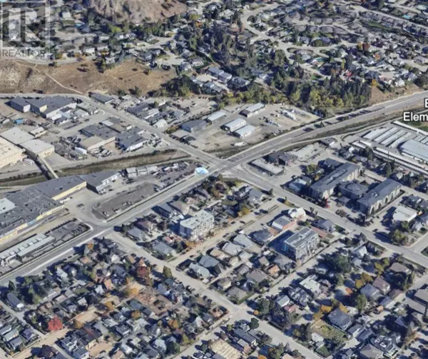 Kelowna, BC V1Y7E3,1077 CLEMENT AVE #1