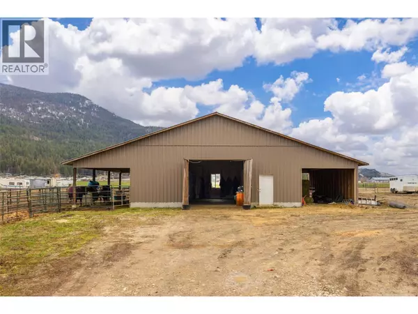 Spallumcheen, BC V4Y0V9,2411 Harding Road